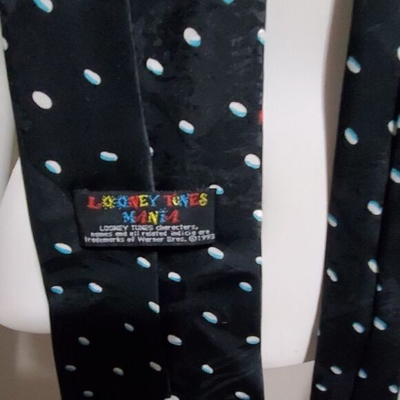 Looney Tunes Mania Christmas Tie - Picture 4 of 4